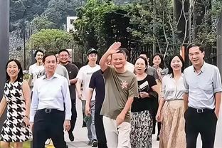 德科：哈维说他不会改变决定 今夏目标不是出售球员而是整合阵容